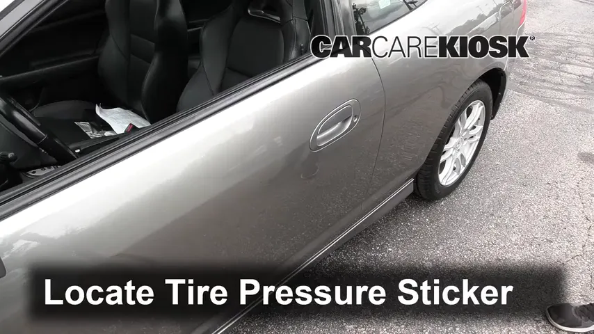 2006 Acura RSX 2.0L 4 Cyl. Tires & Wheels Check Tire Pressure